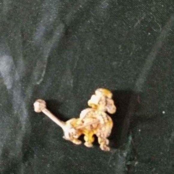 VTG PERIOD STYLE POODLE GOLD TONE/ YELLOW ENAMEL PAINT CLEAR RHINESTONE EYES - Picture 5 of 5
